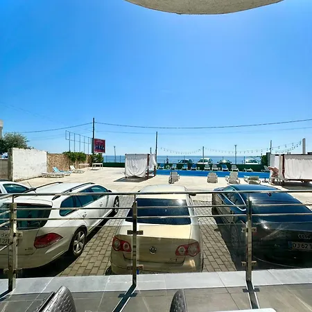 بيت ضيافة Seaside & كوستِنيست